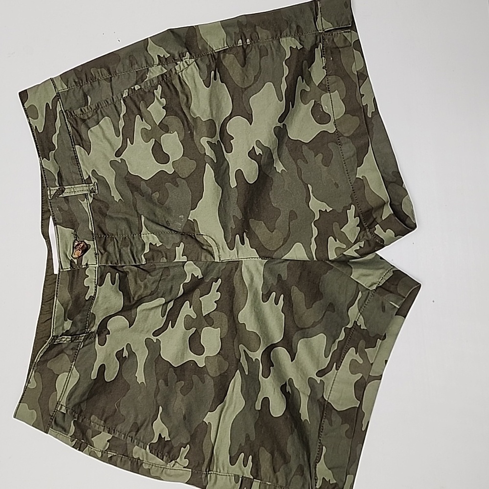 Old Navy, High-Waisted, Everyday Short, 5" inseam